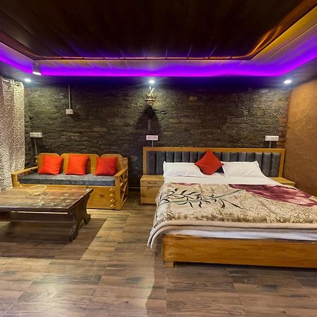 Nature Villaas Basa Homestay Pauri Exterior photo