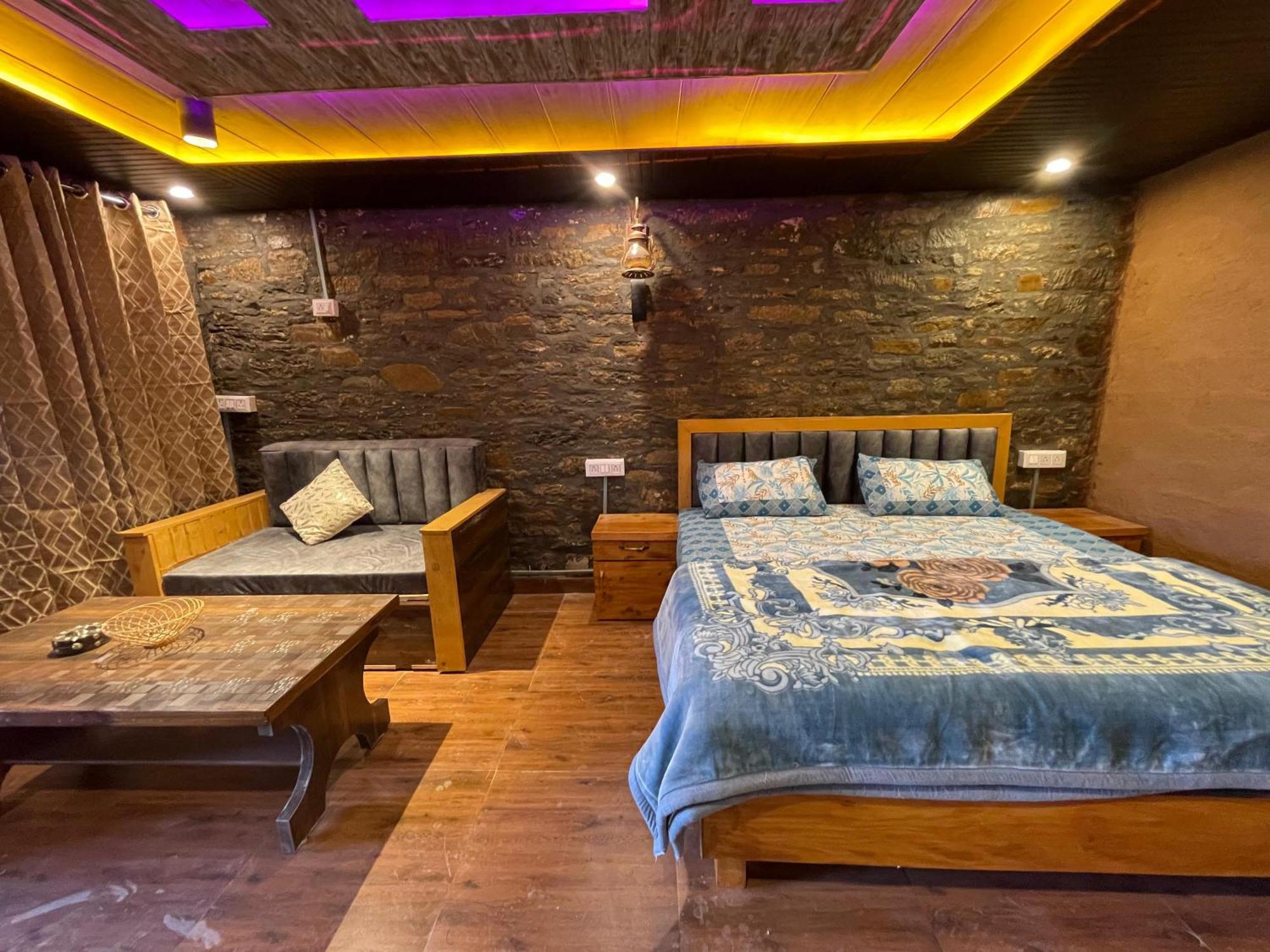 Nature Villaas Basa Homestay Pauri Exterior photo